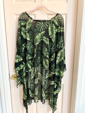 Green palm print mesh cha cha vente poncho
